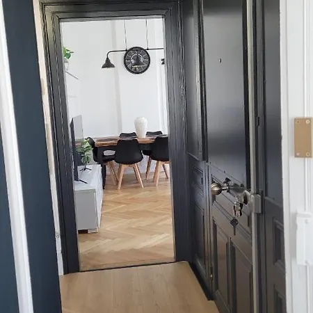 Appartement Centre 6 Couchages 3 Grandes *